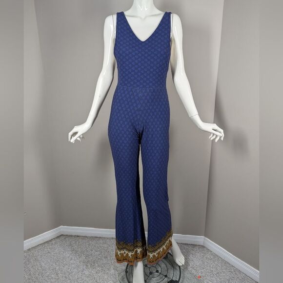 Farm Rio Blue Boho Print Jumpsuit Size Medium Stretchy Flare Leg One Piece - Picture 5 of 12